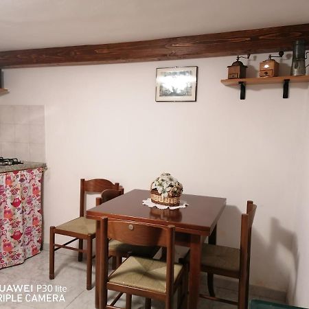 La Casa Di Luisa Διαμέρισμα Santu Lussurgiu Εξωτερικό φωτογραφία