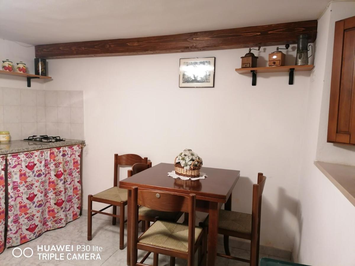 La Casa Di Luisa Διαμέρισμα Santu Lussurgiu Εξωτερικό φωτογραφία